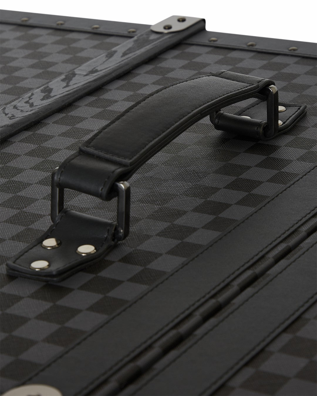VANQUISH II WARDROBE TRUNK