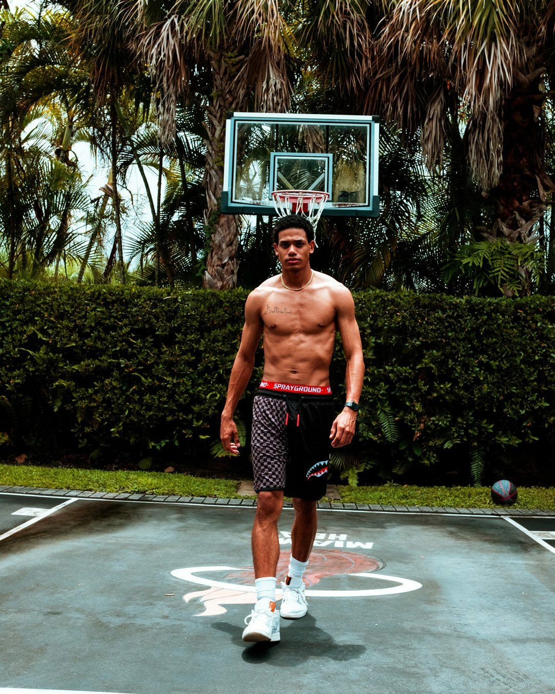 GREY CHECKERED SPLIT CORTO SWIM TRUNKS