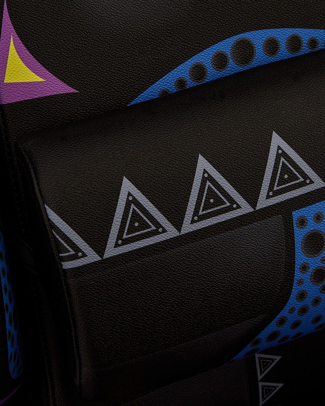 A.I. 12 BROOKLYN & BEYOND - SANDFLOWER COLLAB GAMING CHAIR