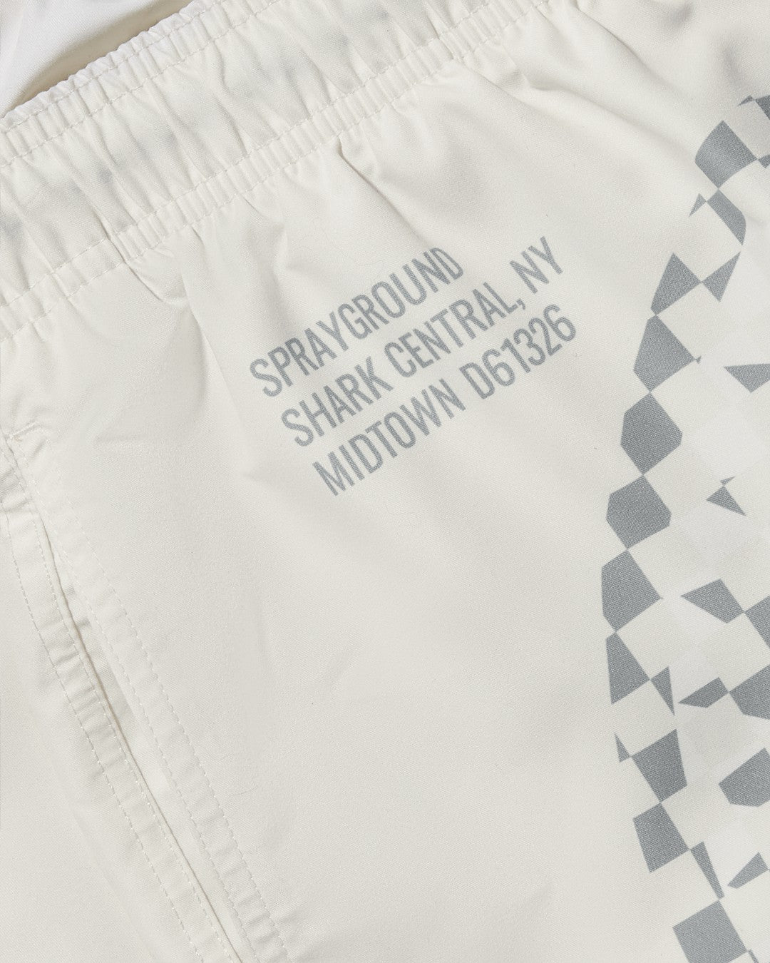 SHARK CENTRAL DYNAMIC SWIM SHORTS