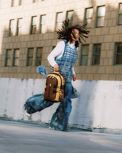 LUXE VAULT CITY HIKER BACKPACK