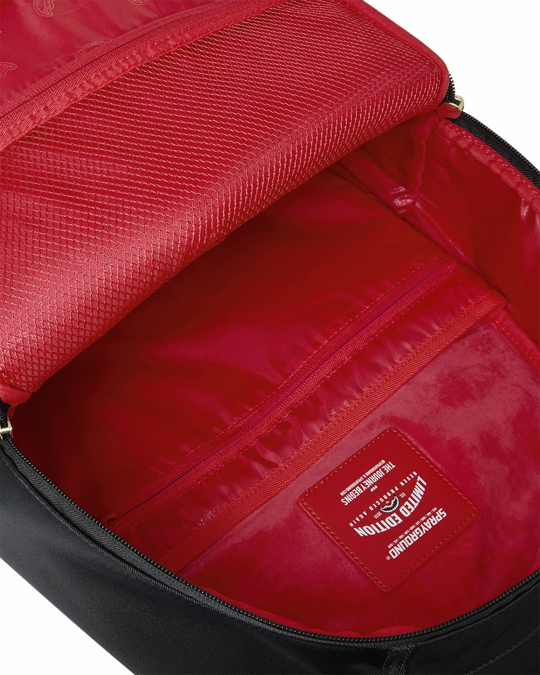 SHARK CENTRAL BANK BACKPACK