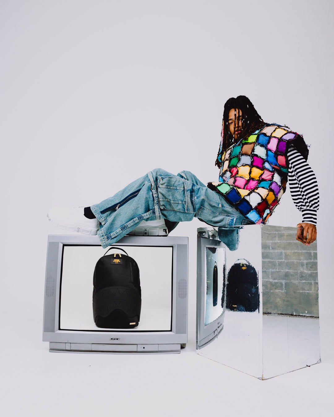 SHARK CENTRAL BANK BACKPACK