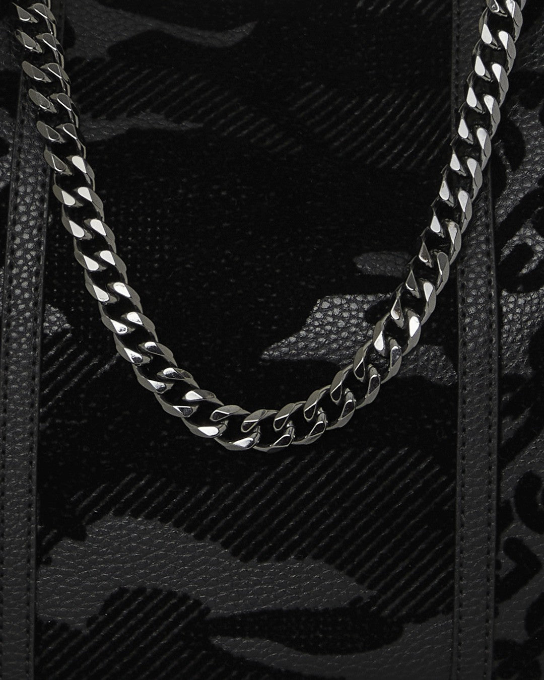 NEMESIS HUNT VICE SHOULDER BAG