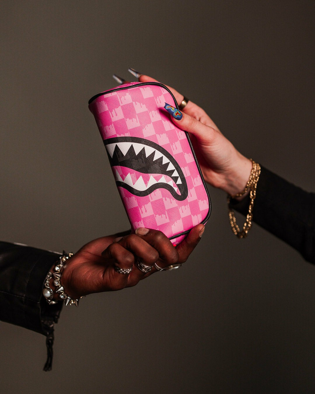 PINK PARADISE POUCH
