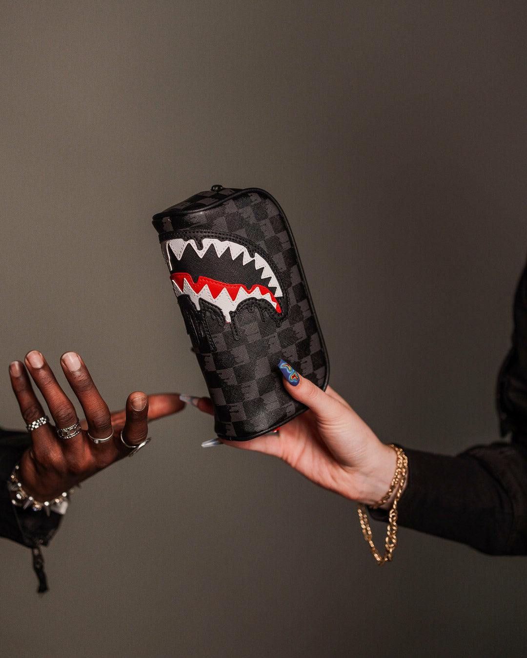 SHARKS IN PARIS THUNDERDRIP POUCH