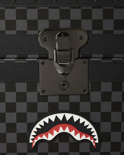 VANQUISH II WARDROBE TRUNK