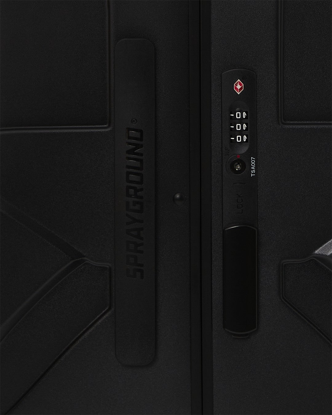 REALITY CHECK SHARKITECTURE FULL-SIZE JETBLACK LUGGAGE (GUNMETAL HARDW