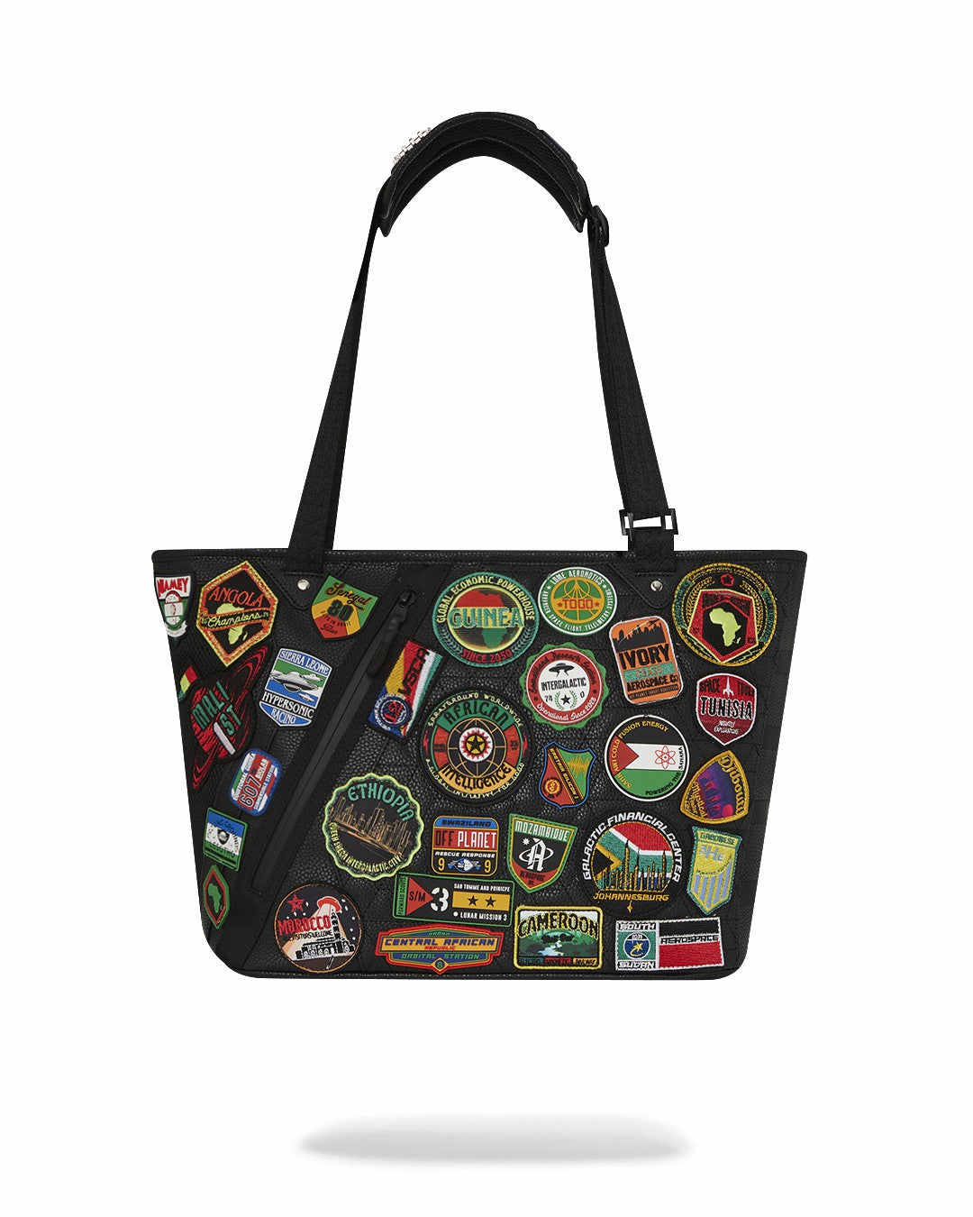 A.I. THE 54 (PATCHES OF AFRICA) CARGO TOTE