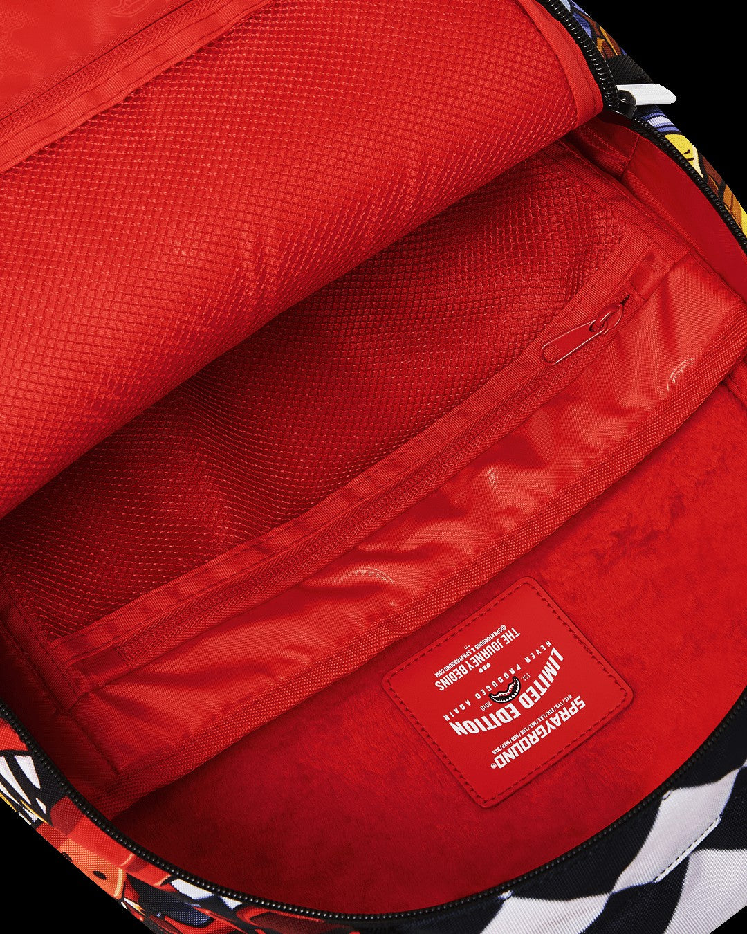 FIVE NIGHTS AT FREDDY'S OFFICIAL DLXSR BACKPACK