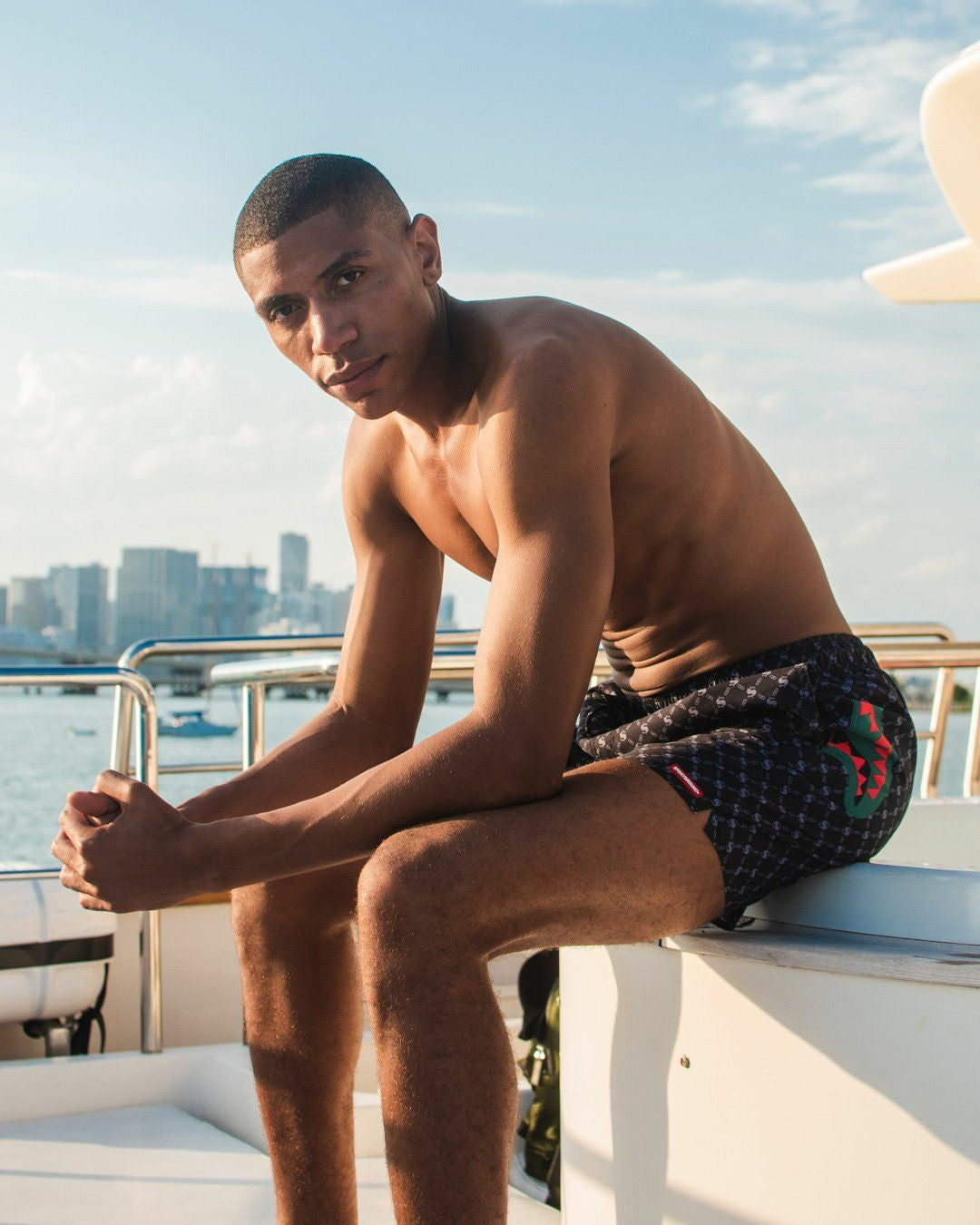 MIDNIGHT MONEY PATTERN SHOTO SWIM TRUNKS