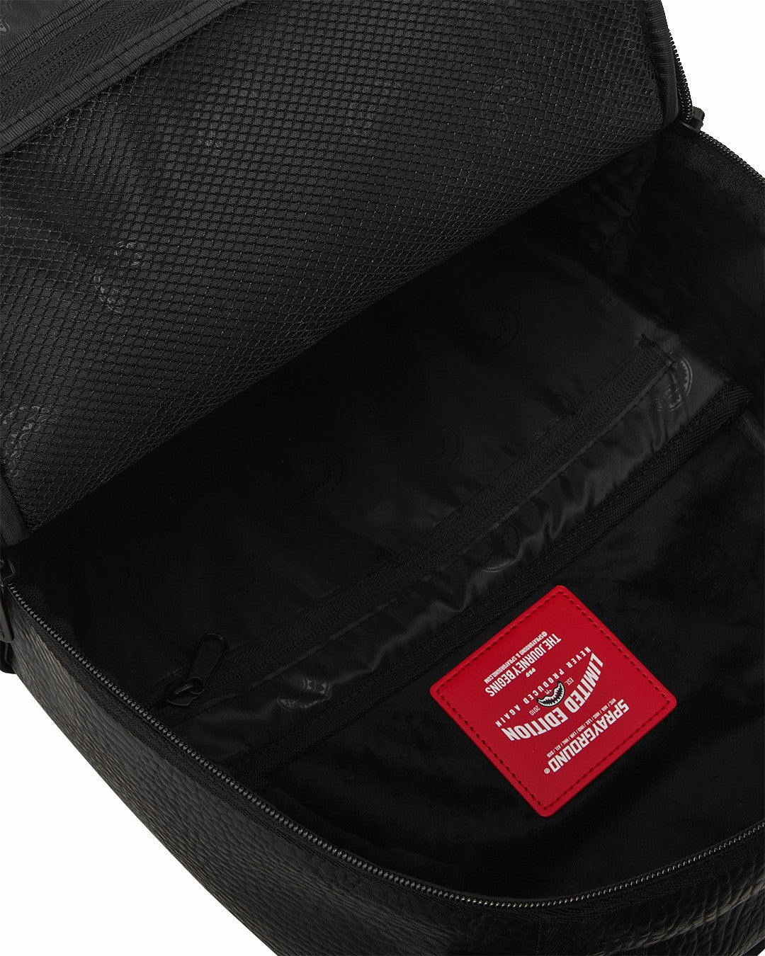 DE LUXE BACKPACK
