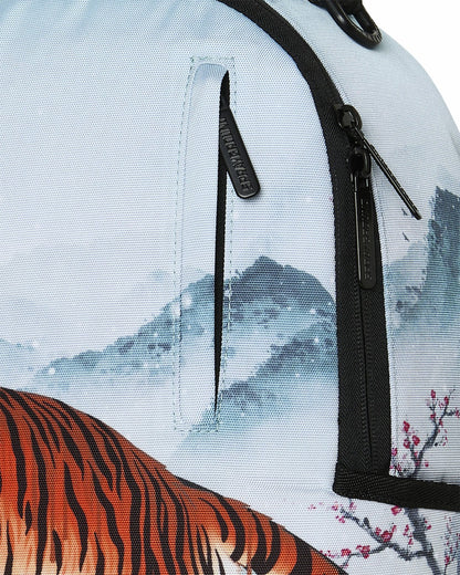 TIGER CLAW MOUNTAIN BACKPACK