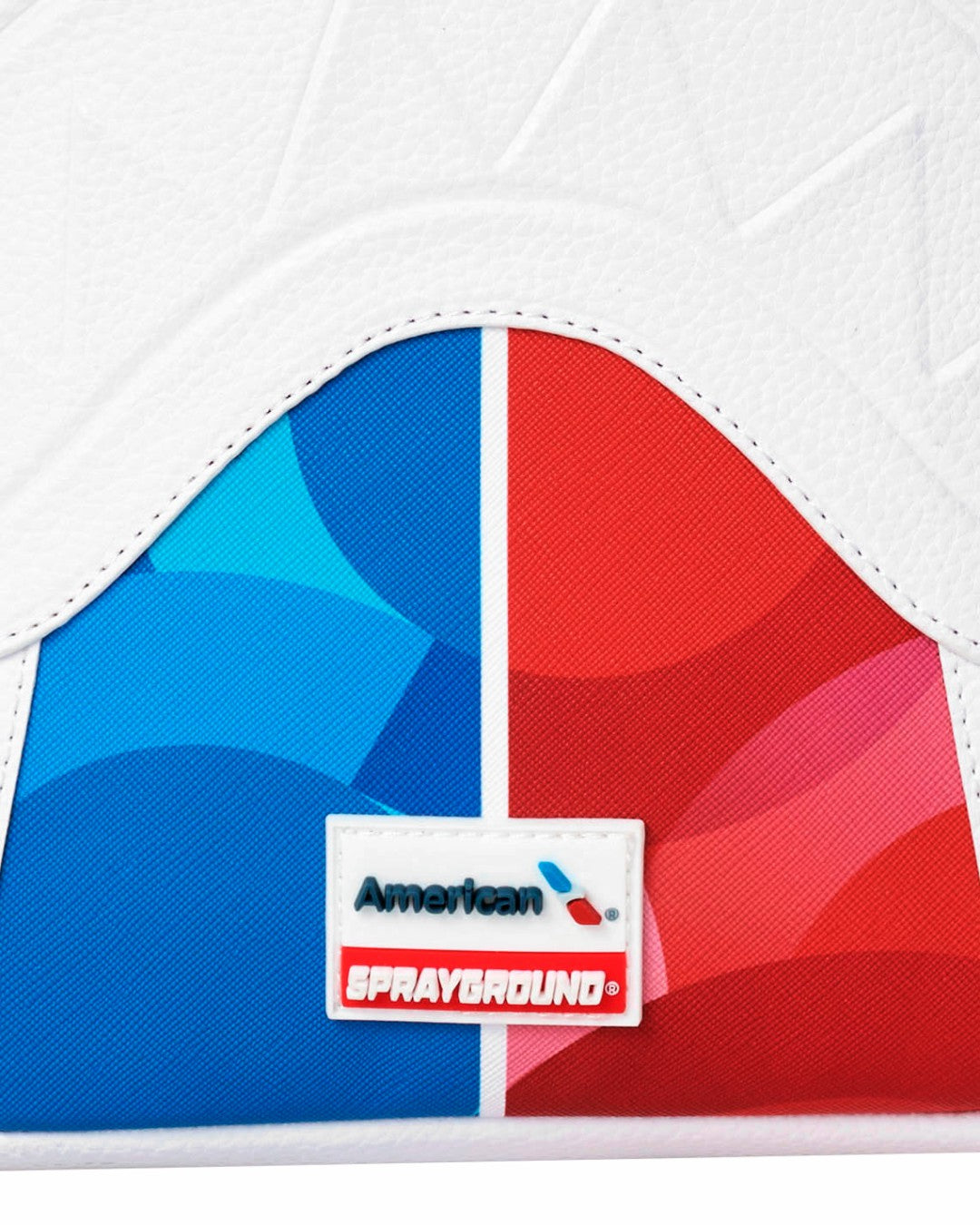 AMERICAN AIRLINES MAXIMUM ALTITUDE BACKPACK (WHITE)