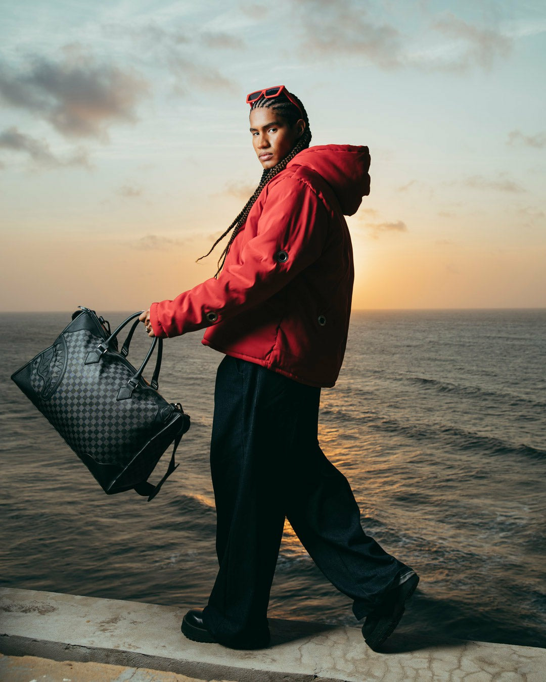 MIDNIGHT CHATEAU PYRAMID DUFFLE