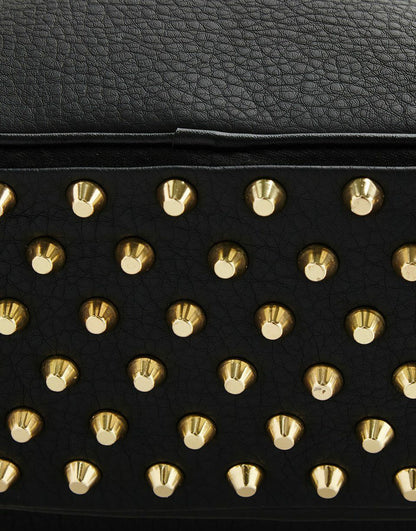 STUDDED SAVAGE