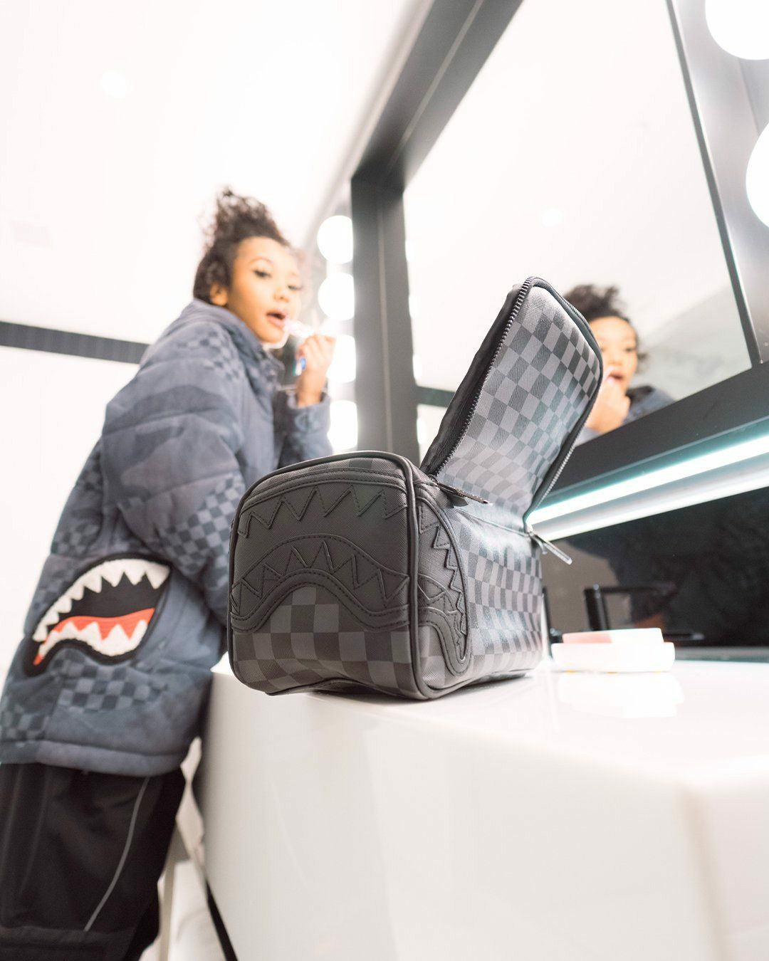 HENNY BLACK TOILETRY BAG