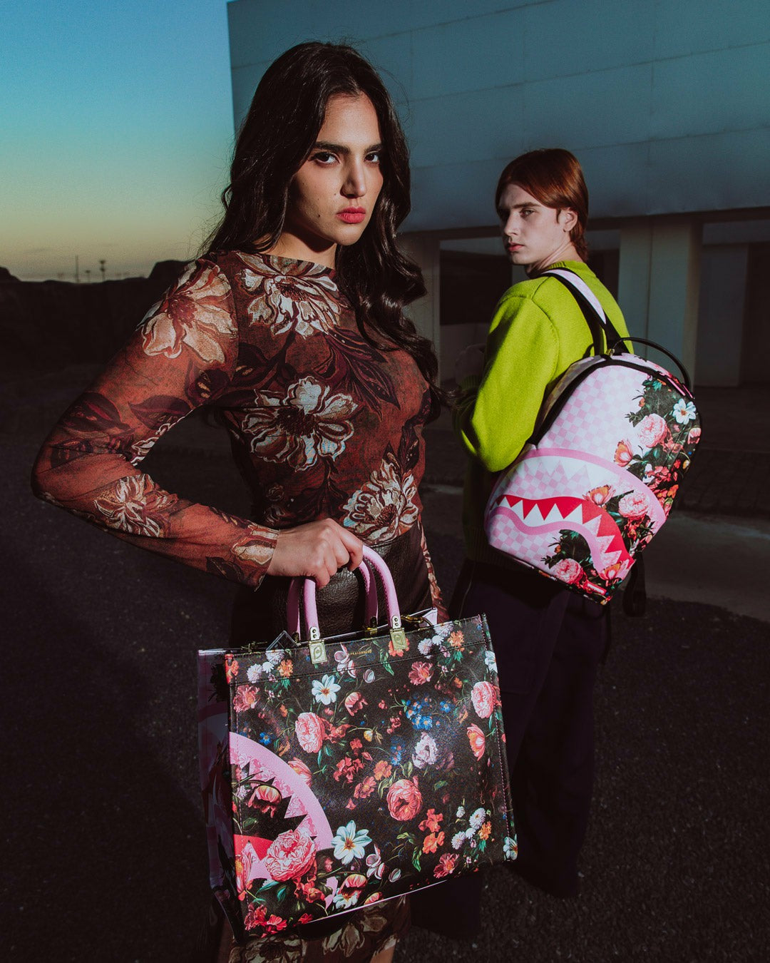JARDIN DE FLORES TORTUGA TOTE