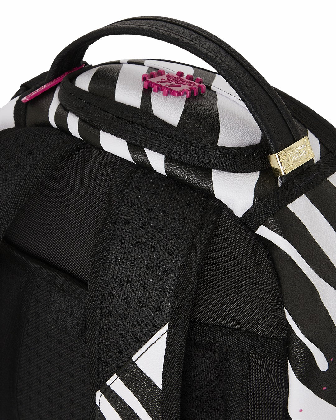 A.I.8 AFRICAN INTELLIGENCE MOTHERLAND LOVE BACKPACK (DLXV)