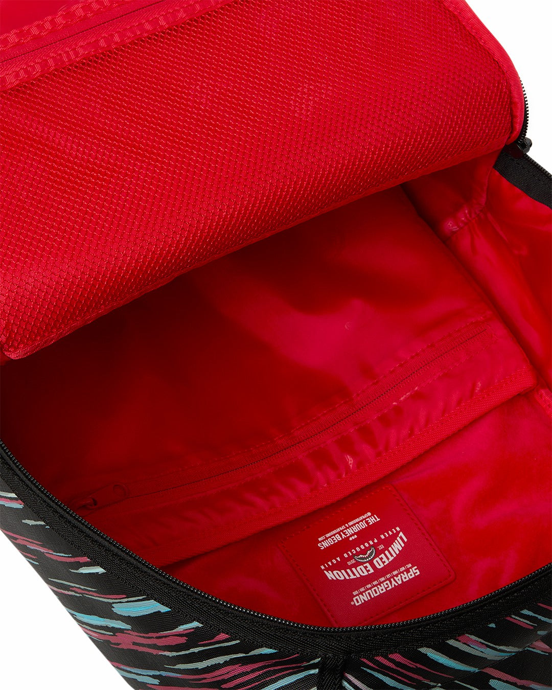 HYPER DRIVEN SHARK BACKPACK (REMOVABLE SET OF EYES)