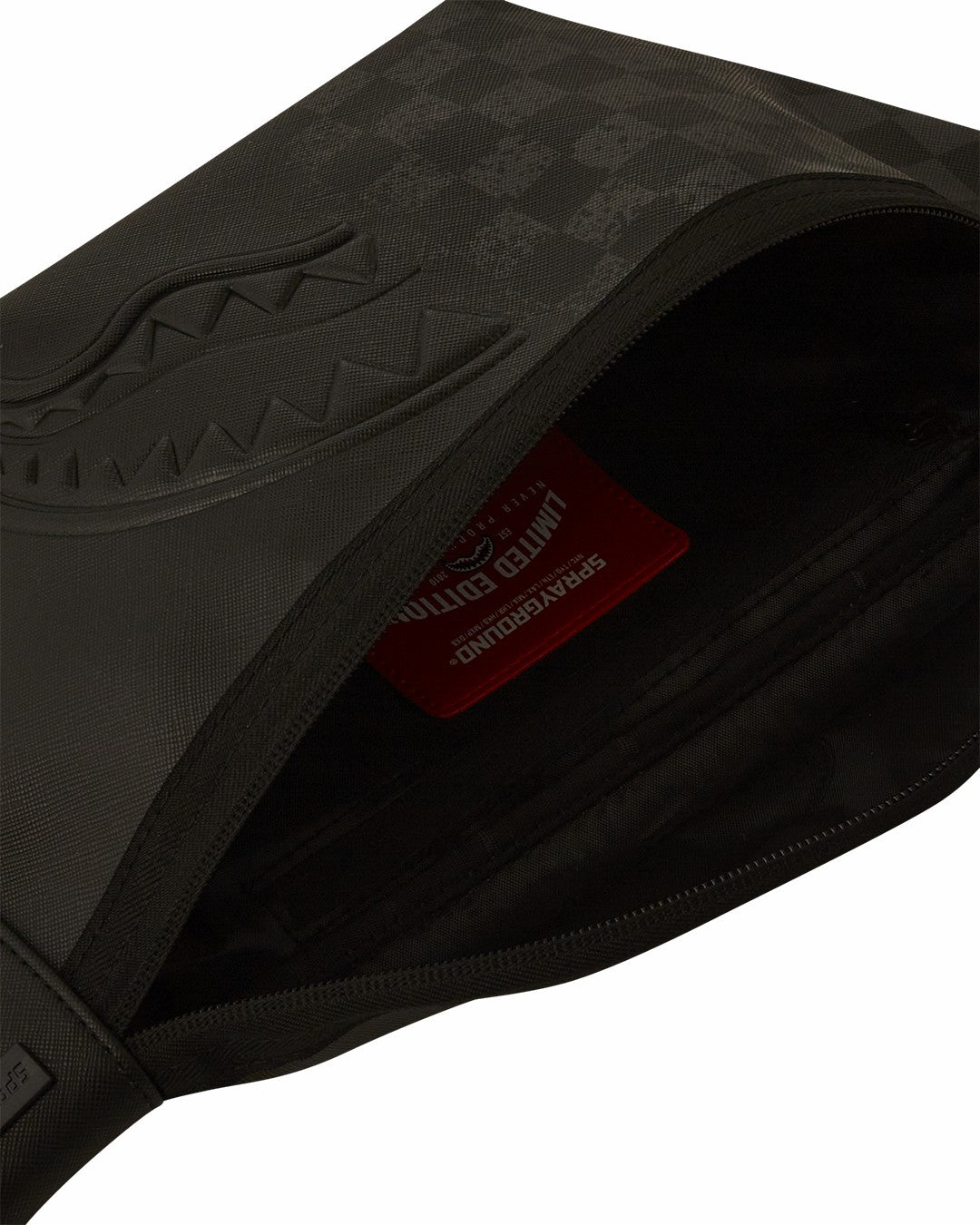 NIGHTSHARKS WORLDWIDE CROSSBODY