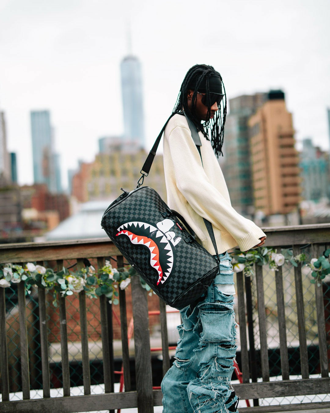 SNOOPY DAY OFF DUFFLE