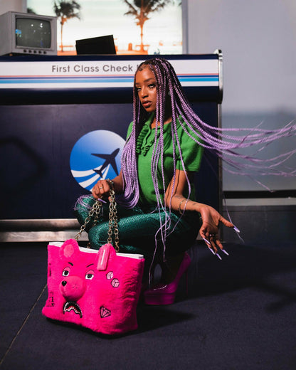 PLUSH MONEYBEAR TOTE (PINK)
