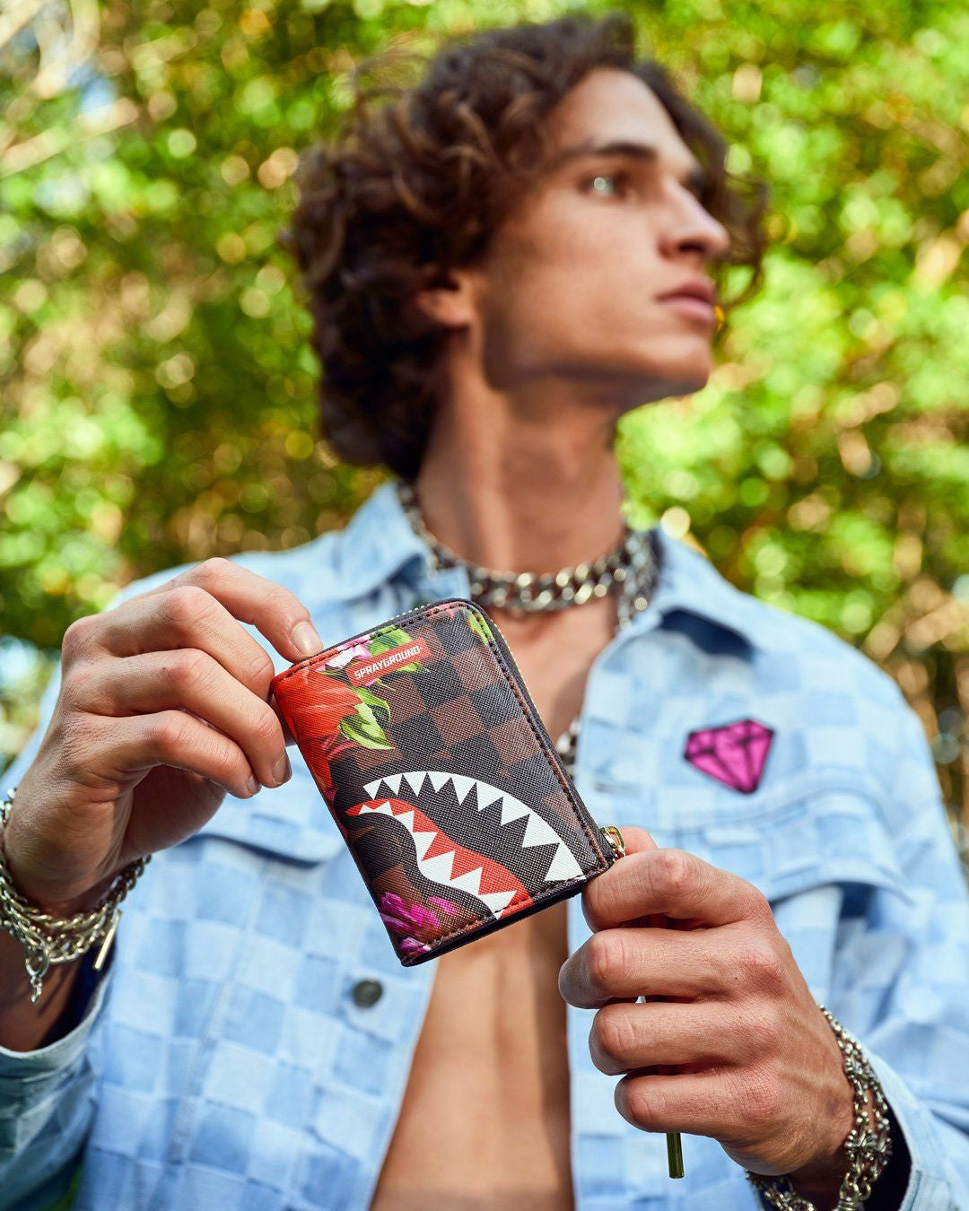 GARDEN OF SHARKS WALLET