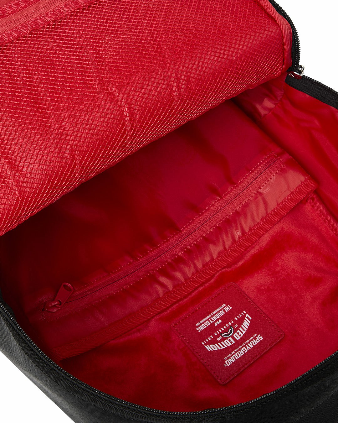 SHARK CENTRAL FLOW SHARK BACKPACK