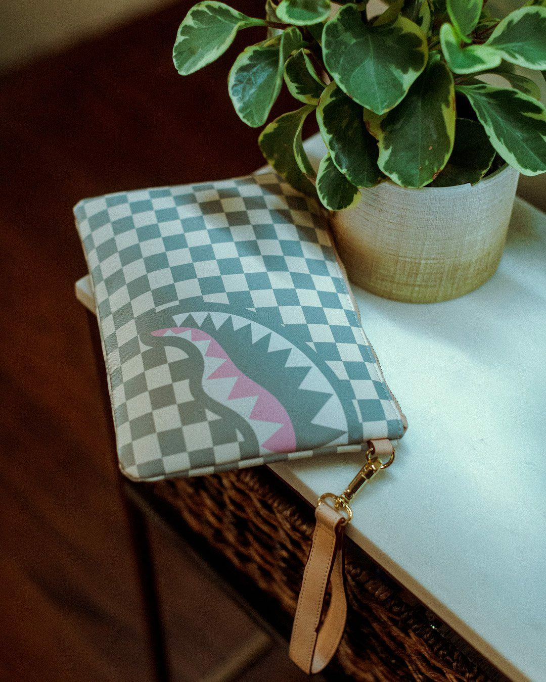 ROSE ALL DAY LA PALAIS CROSSOVER CLUTCH