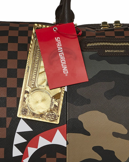 EXTERIOR GOLD ZIP POCKET SHARKS IN PARIS DUFFLE