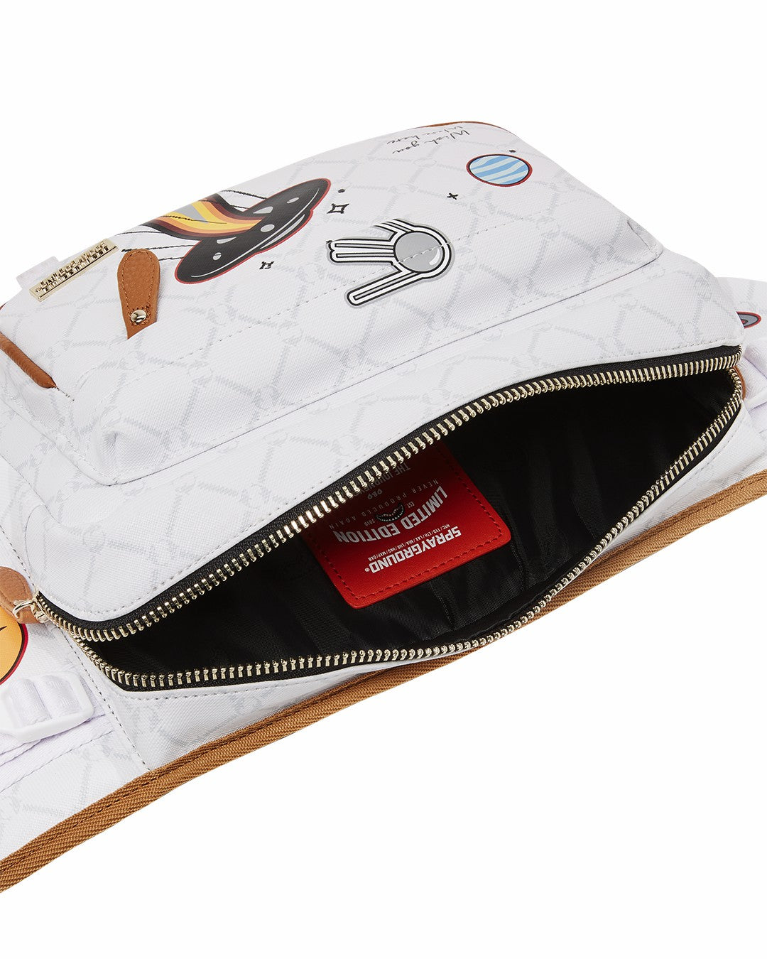 UFO AREA51 CROSSALIENBODY