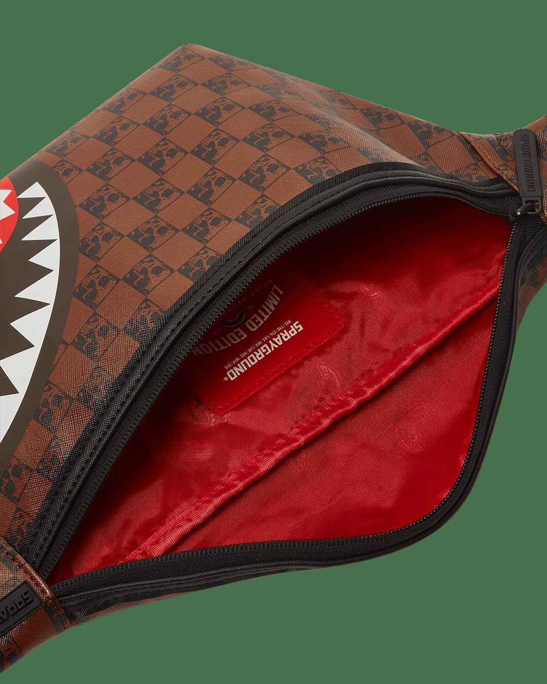 SHARKS AND SKULLS SAVVY CROSSBODY
