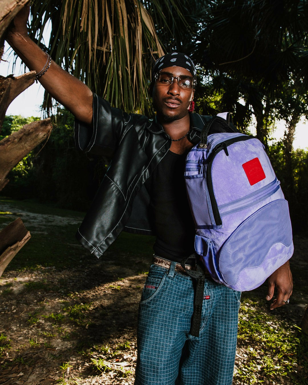 NOOO WAY!!! A REVERSIBLE BACKPACK - PURPLE VELOUR TO OG SHARKS IN PARI