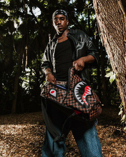 NOOO WAY!!! A REVERSIBLE BACKPACK - PURPLE VELOUR TO OG SHARKS IN PARI