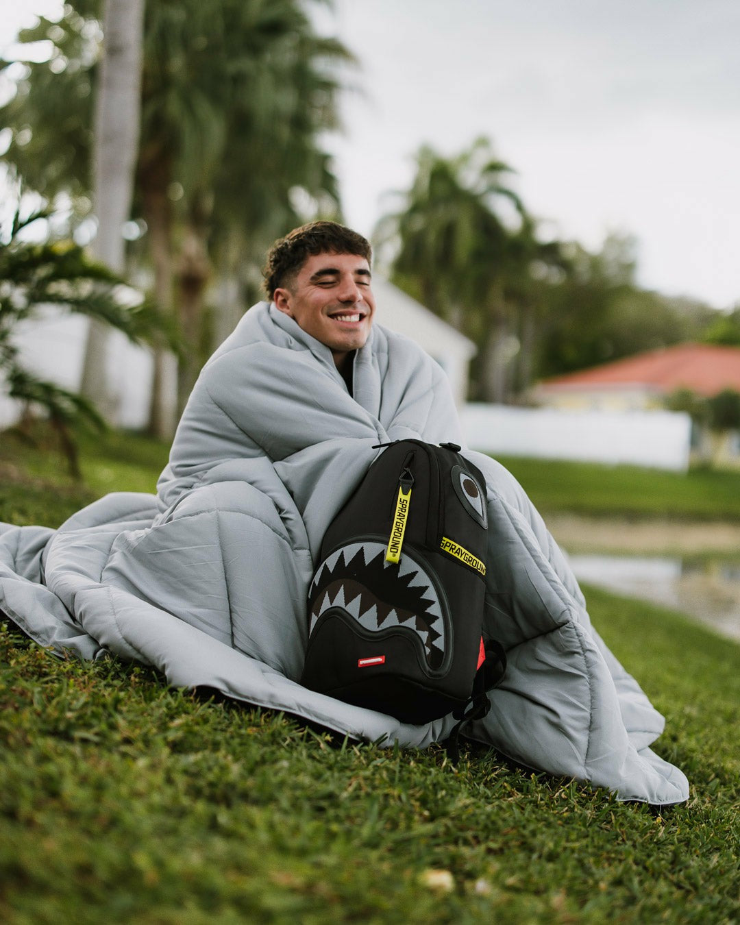 SHARK CENTRAL PARACHUTE DLX SATIN BACKPACK