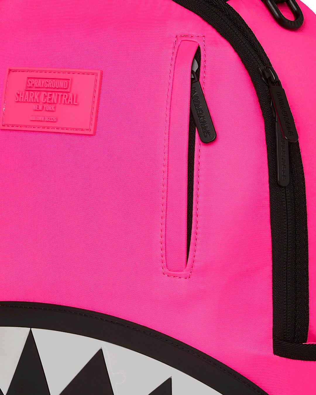 SHARK CENTRAL PULSE BACKPACK