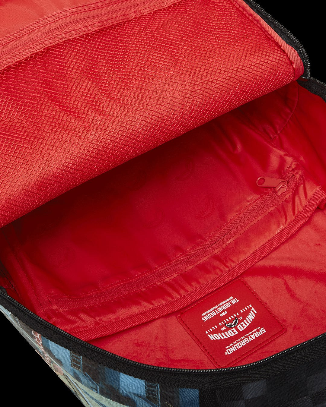 MADAGASCAR ESCAPE TO THE CITY BACKPACK