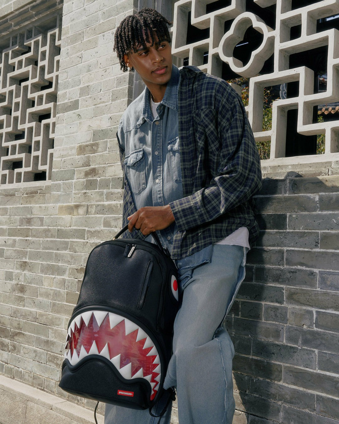 BIG BITE LUCID CLEAR SHARK BITE BACKPACK