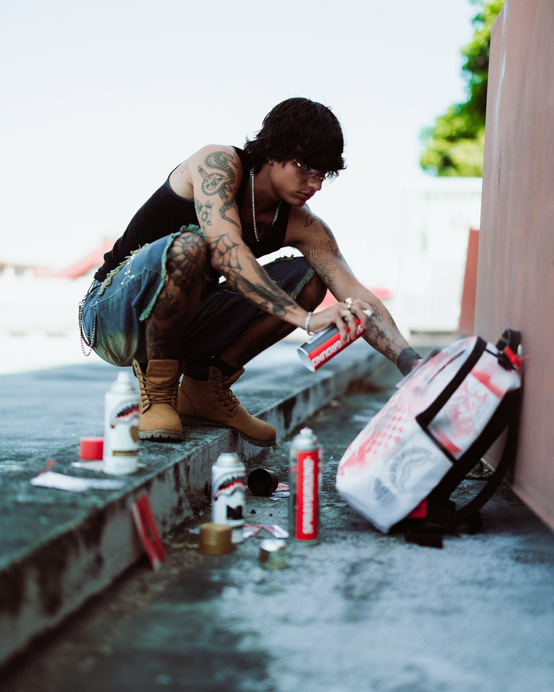 GRAFFITI ARTIST - DESIGN YOUR OWN BACKPACK - 9 STENCILS INCLUDED