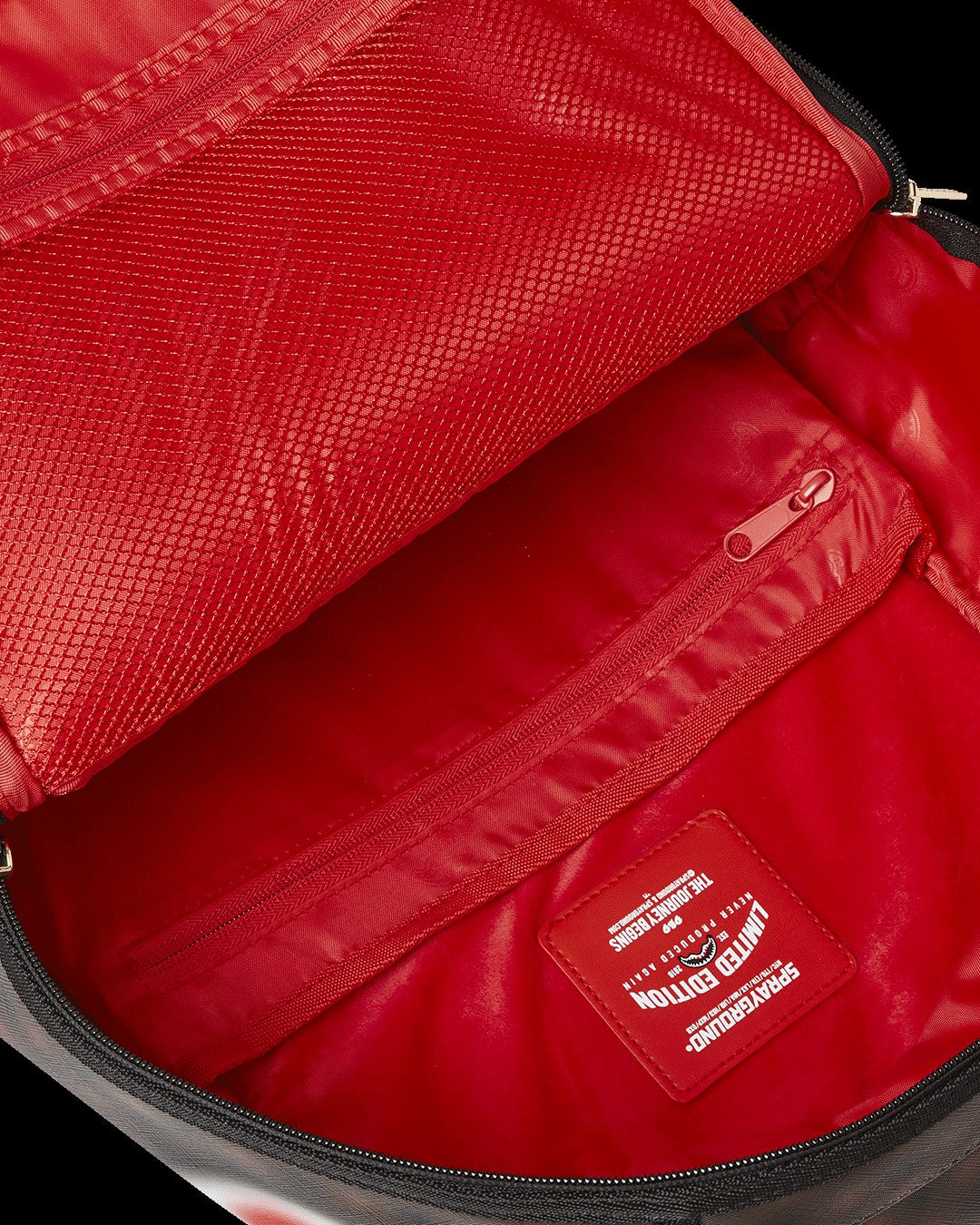 SHARKS IN PARIS BLUR EFFECT BACKPACK
