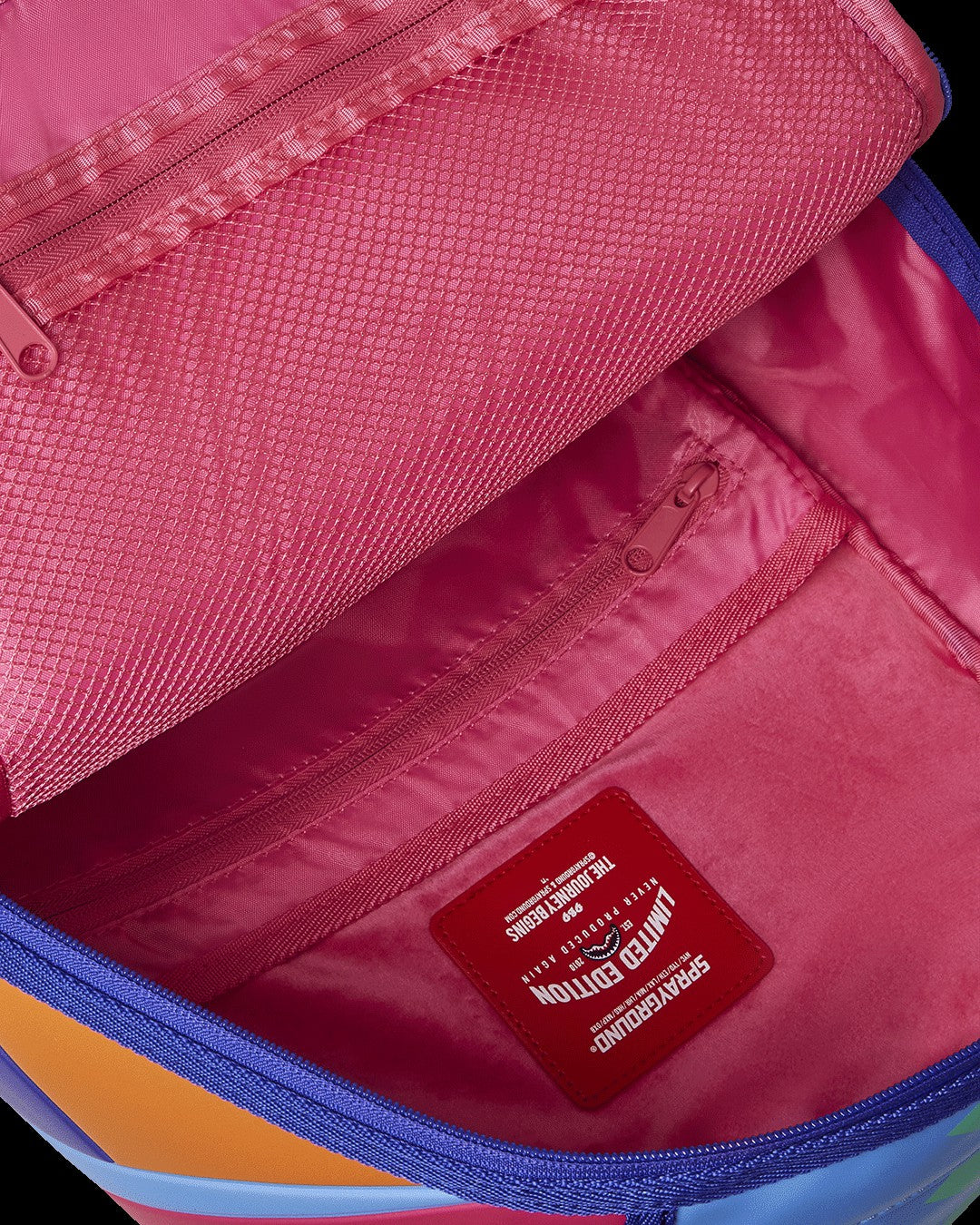 I'M ON VACATION ON MY YACHT BACKPACK